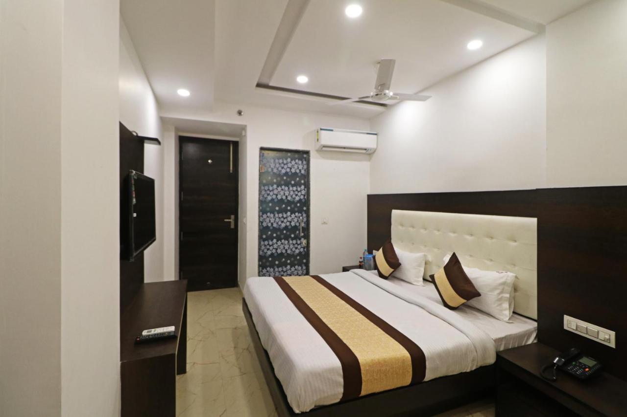 Silver Shine New Delhi - Comfort Stay Екстериор снимка