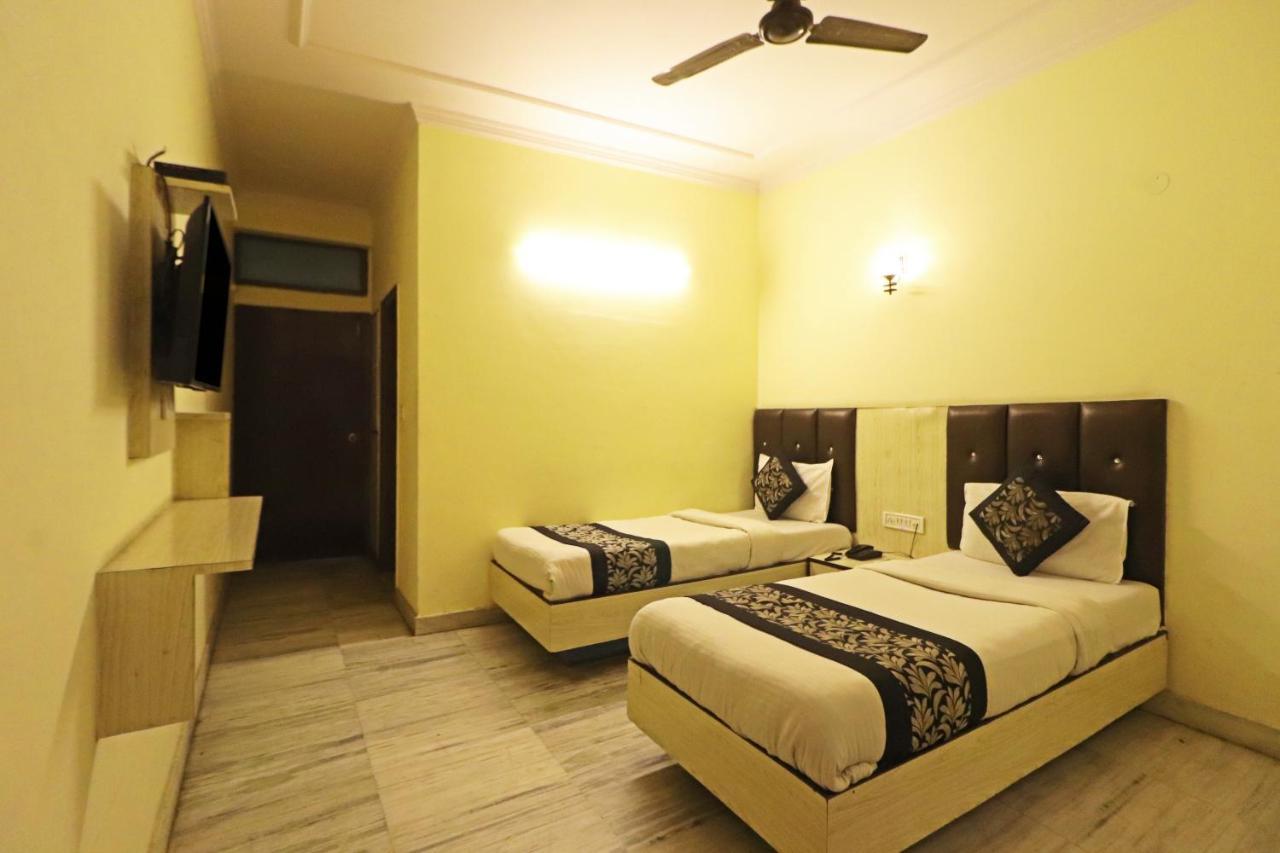 Silver Shine New Delhi - Comfort Stay Екстериор снимка
